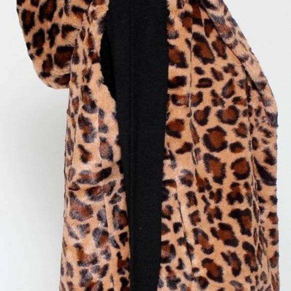 Leopard Faux Fur Hooded Vest - Picture 3 of 4